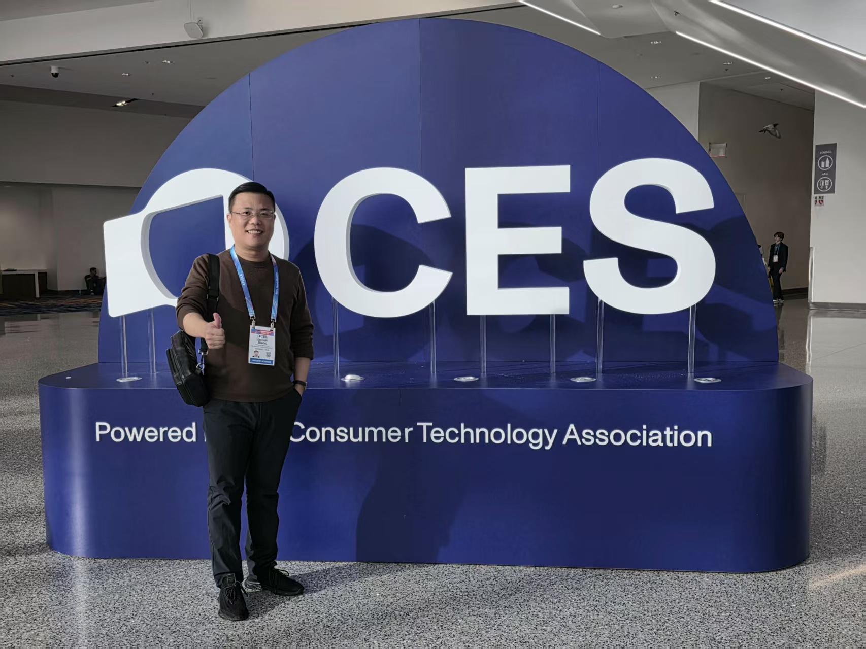 深邦集團董事長張澤謙赴美參觀CES 2026，以物理AI+大模型錨定智慧感知全球化新征程